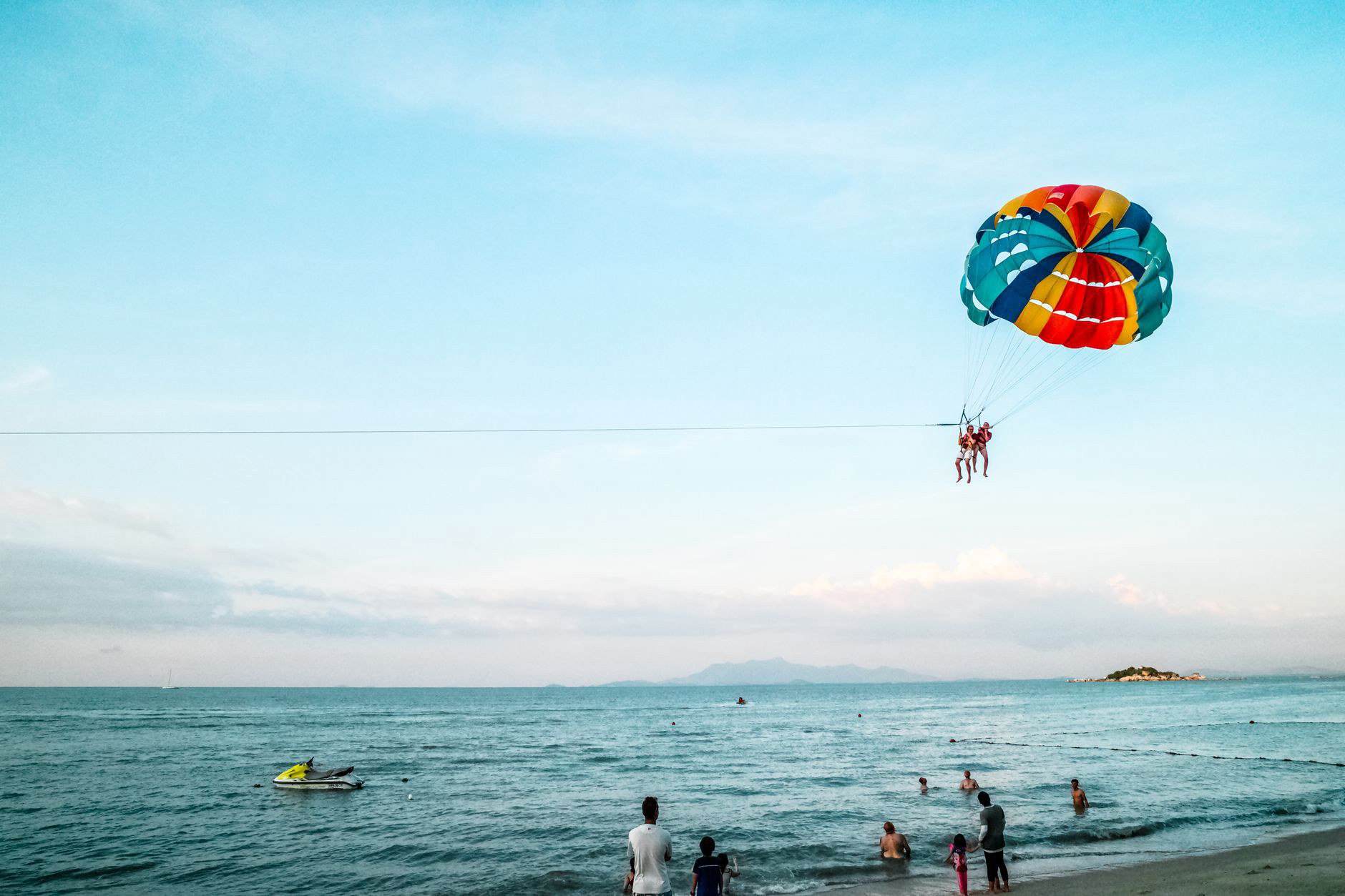 Chơi dù lượn (parasailing) Đà Nẵng: kinh nghiệm thật Chơi dù lượn (parasailing) Đà Nẵng: kinh nghiệm thật